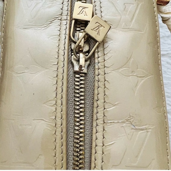 Louis Vuitton Tompkins Vernis BA0013 Elegant Cream and Tan Women's Handbag - Picture 14 of 16